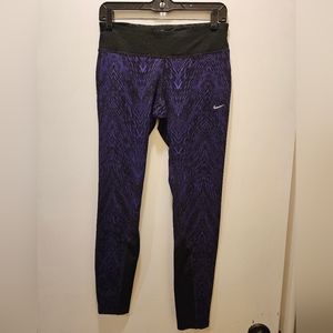 Nike Workout Stretch Leggings, sz Medium